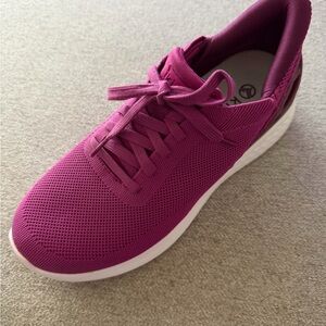 Vibrant Magenta Women's Sneakers